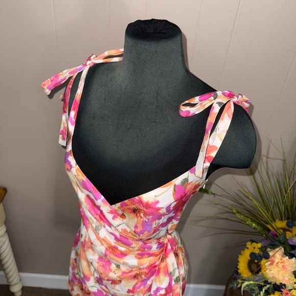 Sofia The Label • Marni Mini Dress - Picture 14 of 16